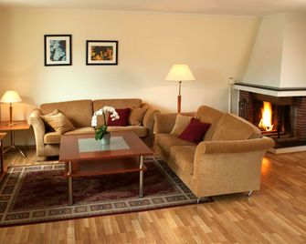 Sunndalsora Hotel - Sunndalsøra - Living room