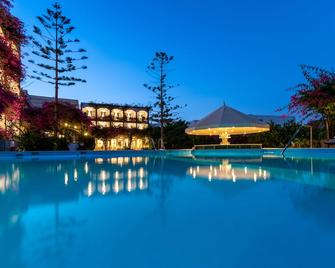 Skala Hotel - Skala - Pool