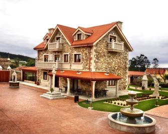 Complejo Aldeola - Malpica de Bergantinos - Bâtiment