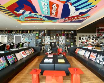 citizenM London Shoreditch - London - Lounge