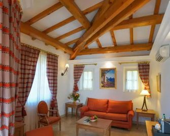 Hotel Le Domaine de L Astragale Saint Tropez - Gassin - Вітальня