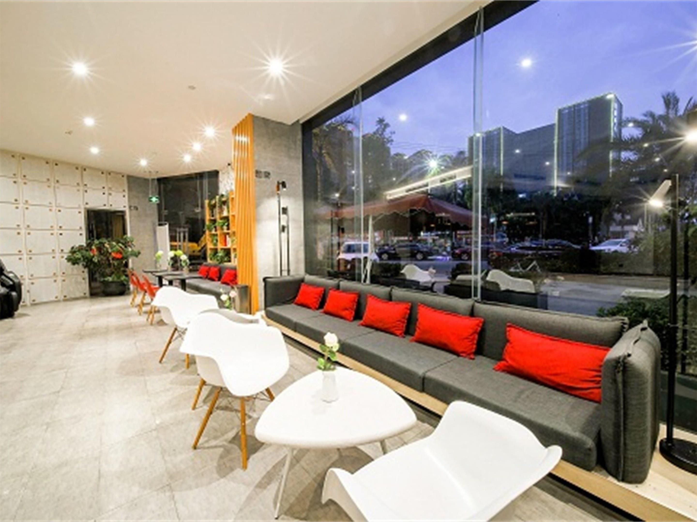 ibis Chengdu American Center Hotel - צ'נגדו - בניין