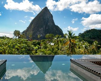 Rabot Hotel From Hotel Chocolat - Soufrière - Басейн