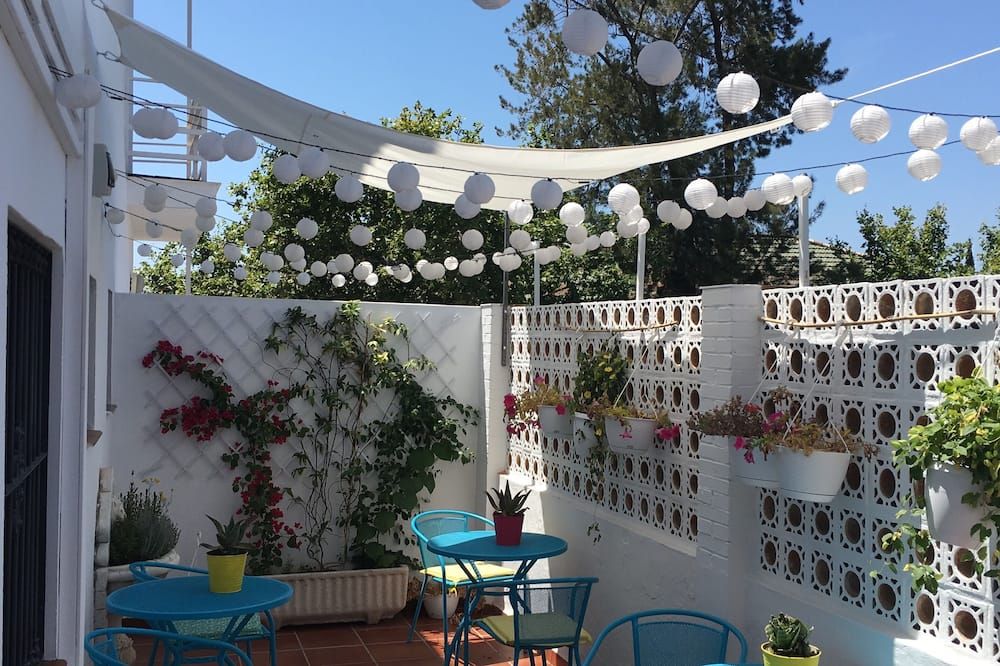La Moraga de Poniente Malaga Hostel - Málaga - Patio