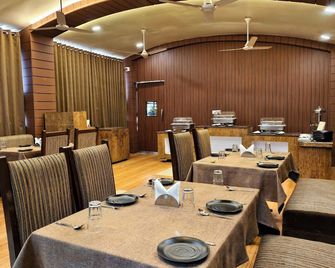 Hotel Wardhman - Jabalpur - Restaurant