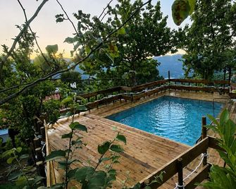 Safari Glamping Portugal Koi Fish - Ventosa