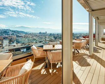 Sercotel HMO Martina - Granada - Balkon