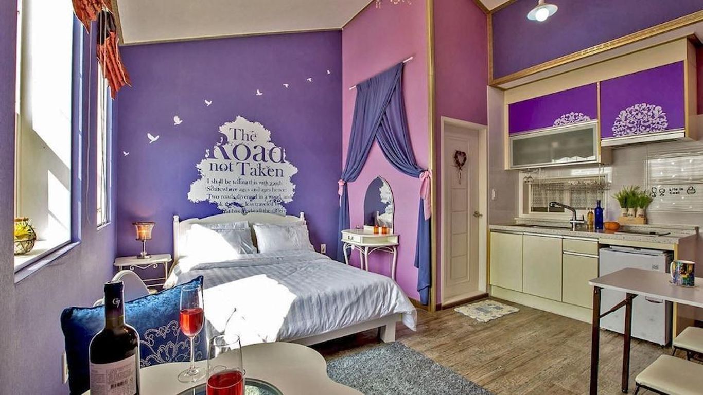 Ganghwado Afternoon in the Forest Pension