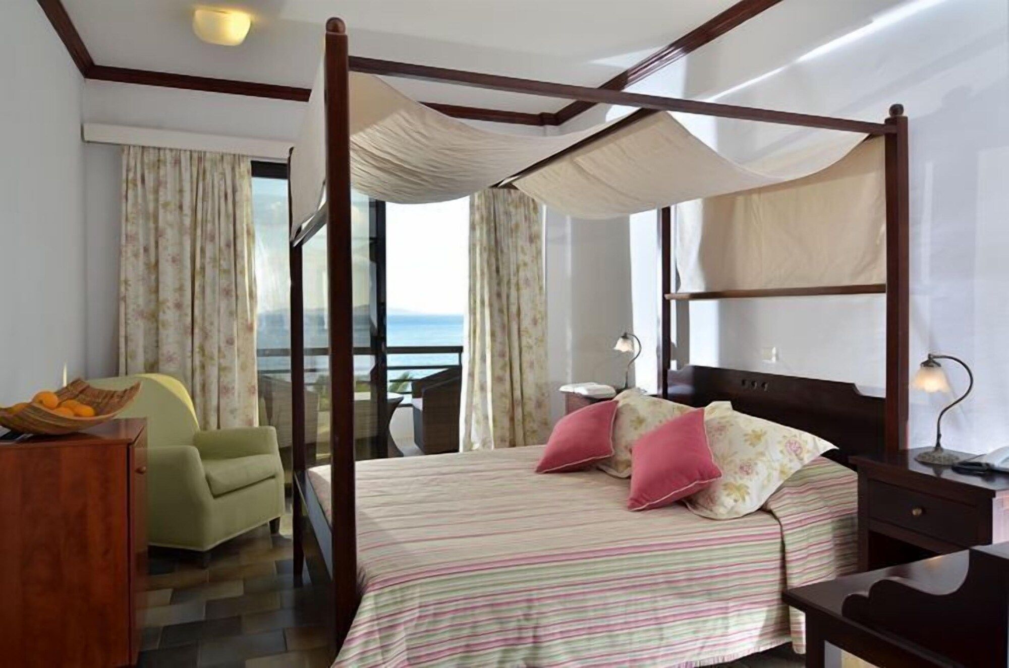 Limira Mare Hotel - Neapoli Vion