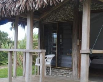 Tanna Ikamir Bungalows and Accomodations - Tanna - Patio