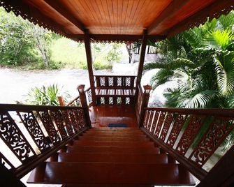 Baan Suan View Dee Homestay - Ban Khlong Khuean - Balcony