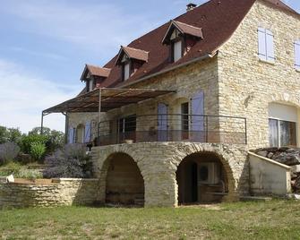 house between Lot and Périgord 8 people swimming pool - Cuzance - Edificio