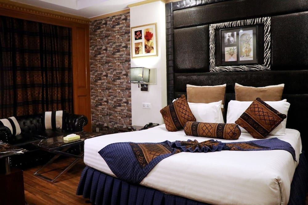 هيلتون سويتس