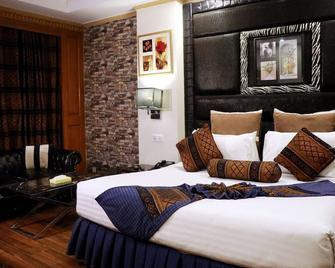 Hilton Suites Lahore - Lahore - Phòng ngủ