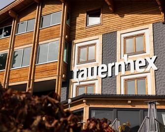 Hotel Restaurant Tauernhex - Piesendorf - Budova