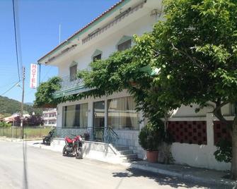 Hotel Paralia - Nea Karvali - Bâtiment