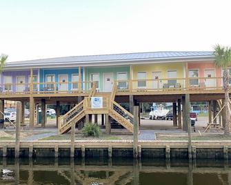 BB's on the Bayou Unit #3 - Gautier