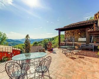 Rural House Apartment - Laspaúles - Patio