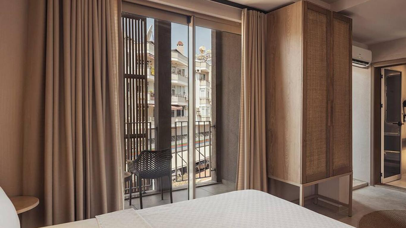 En Vie Beach Boutique Hotel - Adults Only