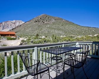 Convict Lake Resort - Mammoth Lakes - Balcony