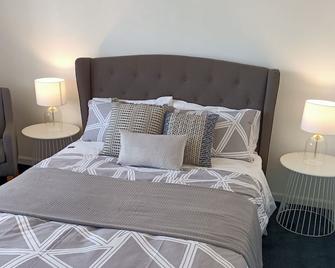 Peel Cottage - Bendigo - Bedroom