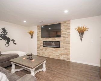 هورس هافن - ويليامستاون (كنتاكي) - غرفة معيشة