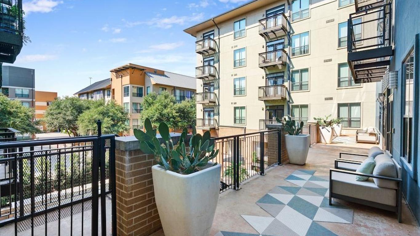 Kasa Legacy Town Center Plano