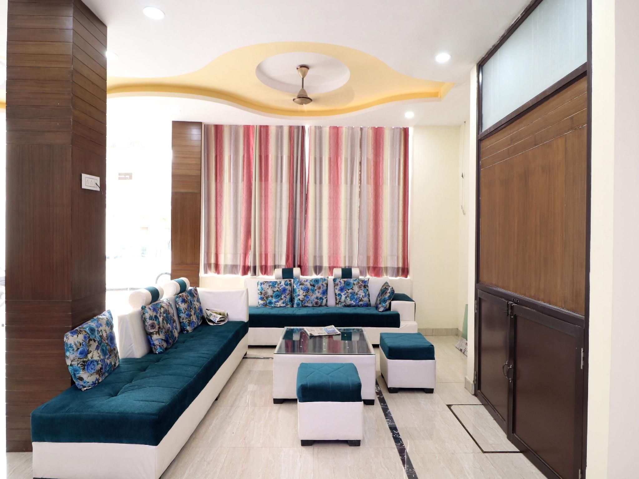OYO Flagship 16694 Hotel Kb Square - تشانديغاره - ردهة