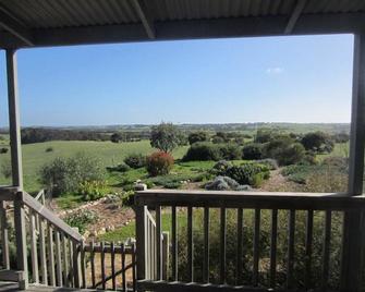 Flour Cask Bay Retreat - American River - Balcony