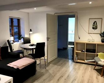 Neu renoviertes Ferienhaus in Strandnähe - Rødekro - Living room