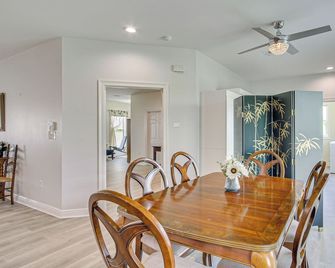 Waveland Vacation Rental - Walk to the Beach! - Waveland - Dining room