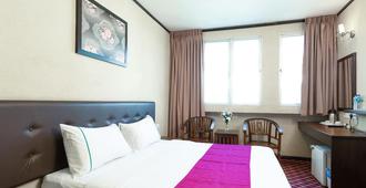 Hotel Vistaria - Johor Bahru - Phòng ngủ