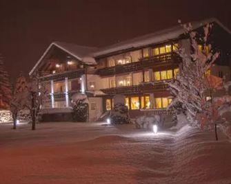 Hotel Garni Schellenberg - Oberstdorf - Bygning