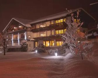 Hotel Garni Schellenberg - Oberstdorf - Rakennus