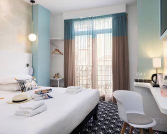 هوتل بياكو نيس - نيس - غرفة نوم