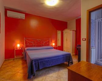 B&B Epos Acitrezza - Aci Castello - Habitación