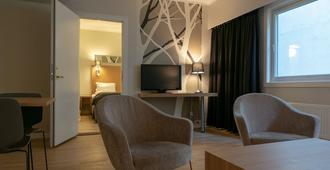 City Living Sentrum Hotel - Trondheim - Living room