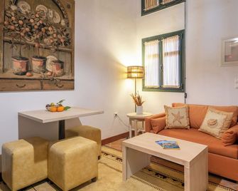 The Varos Residences Hotel - Város - Sala de estar