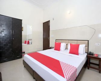 OYO 12934 Hotel Shivjot - Mohali - Habitación
