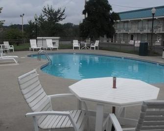 Kings Inn - Lenoir City - Pool
