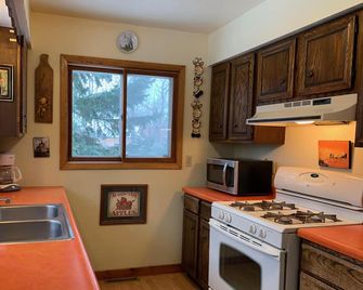 Fern Haus - Close to Pictured Rocks National Lake Shore, Grand Marais - Grand Marais - Cocina
