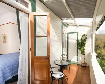 Sussex House Bed and Breakfast - Nelson - Ban công