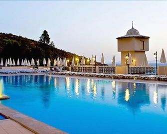 Ladonia Adakule - Kusadasi - Pool