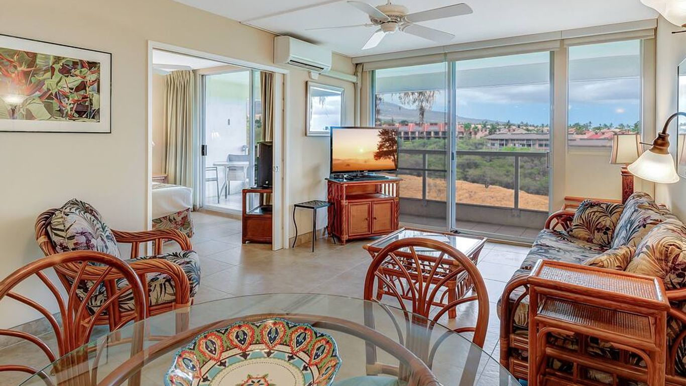 Castle at Maui Banyan