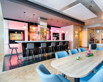 Crowne Plaza Frankfurt Congress Hotel By IHG - Fráncfort - Bar