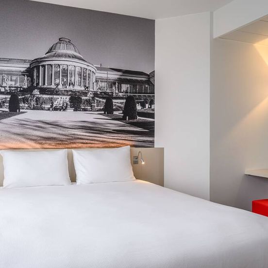 B&B HOTEL Brussels Centre Gare du Midi image 1