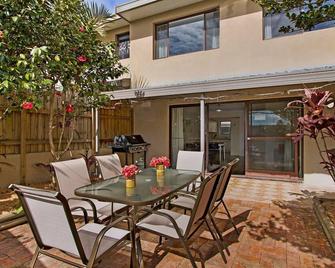 Uralba #17 - Terrigal - Innenhof