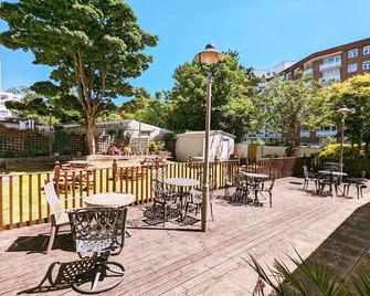 Hotel Celebrity - Bournemouth - Patio