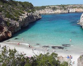 Nice apartment, 5 persons, at the coast, only 3 min. from beach. - Santanyí - Plage