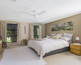 Olivine Street Retreat - Port Macquarie - Bedroom